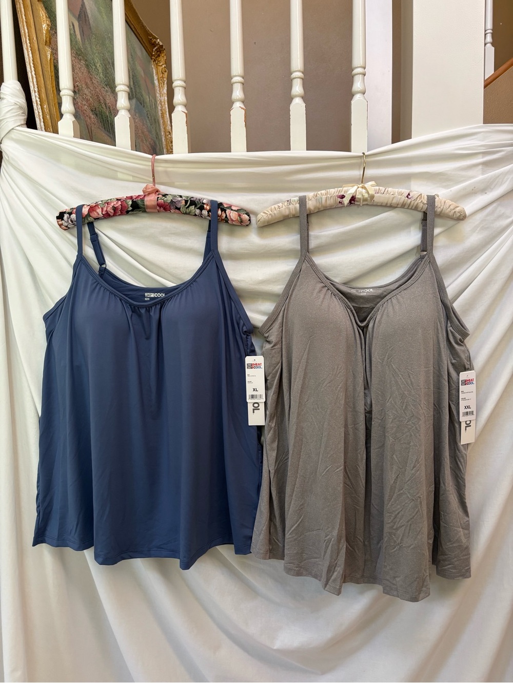 32 Degrees Cool Built in Bra Tank Top XL / XXL ~ Two Tanks ~ New w Tags